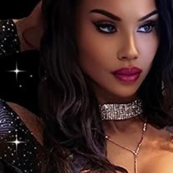 Disco 12 Row White Rhinestone Soft-Mesh Adjustable Choker - Picture 6 of 17